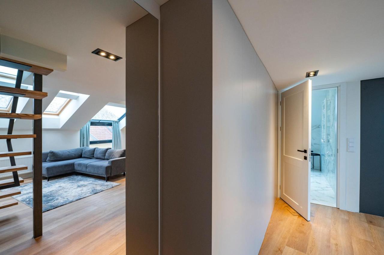 Loft 1 Bd Old Town Apartment By Hostlovers Kaunas Ngoại thất bức ảnh
